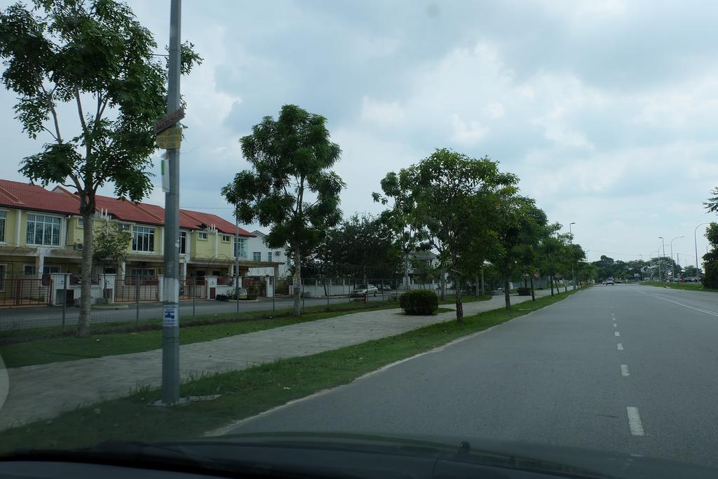Home Sweet Home Semenyih Buitenkant foto